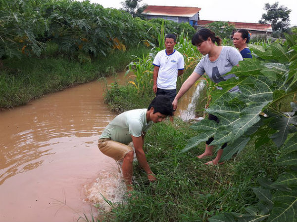 Hà Nội: Bé trai tử vong bất thường trong vườn, 1 tháng vẫn chưa tìm ra nguyên nhân