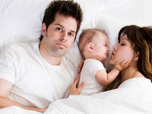 Mẹ bỉm sữa nô nức chấm điểm chồng theo trào lưu "10 việc khi vợ sinh, chồng làm được bao nhiêu"