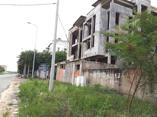 Liều mua biệt thự gần nghĩa trang: Đại gia bỏ rơi 20 tỷ đồng