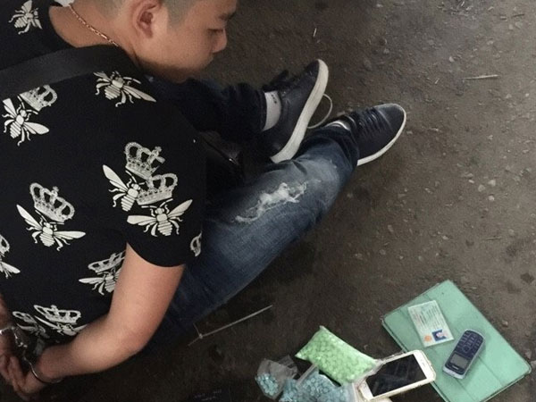 Mang gần 3.000 viên ma tuý theo đường tàu hoả từ TP.HCM ra Hà Nội bán cho khách