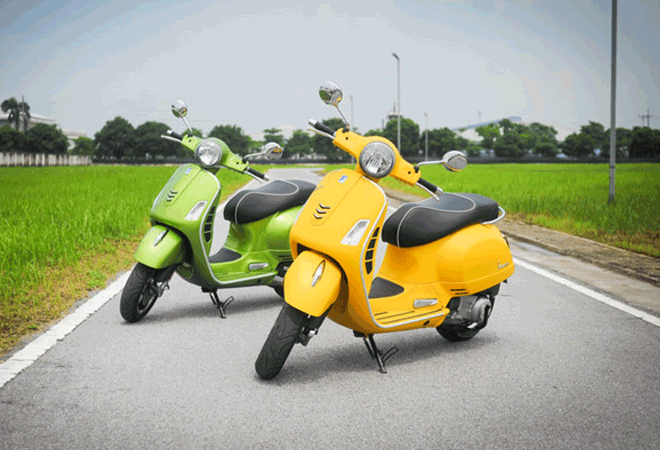 Vespa GTS Super 300 rẻ bằng nửa Honda SH 300i tại Việt Nam
