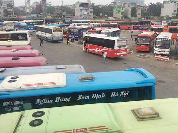 Xe Ninh Bình vẫn bắt khách tại Mỹ Đình dù đã xóa tuyến