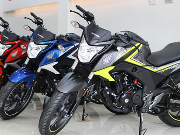 Honda CB Hornet 160R 2017 giá hơn 70 triệu về Việt Nam