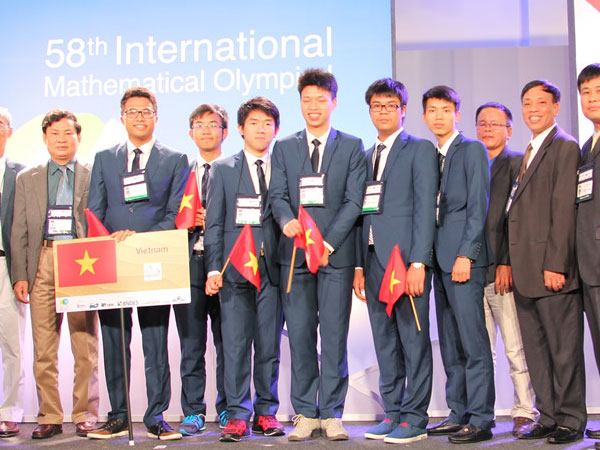 Nam sinh đạt điểm cao nhất Olympic Toán: Vượt qua muôn gian khó