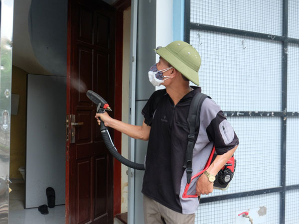 3 bệnh nhân tử vong do sốt xuất huyết, người dân và sinh viên ở Hà Nội cuống cuồng lo chống dịch