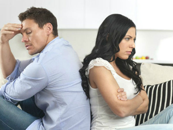 Anh trai tôi thường xuyên nổi giận rồi đánh vợ