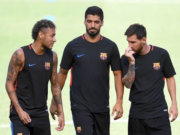 Neymar nghe lời Messi và Suarez, từ chối PSG