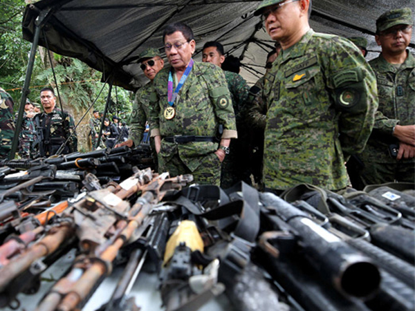 Philippines vẫn giằng co quyết liệt với IS