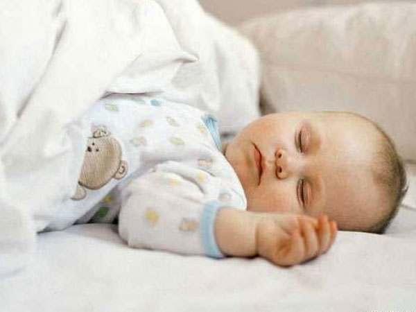 7 dấu hiệu cảnh báo một đứa trẻ bệnh cần gặp bác sĩ ngay