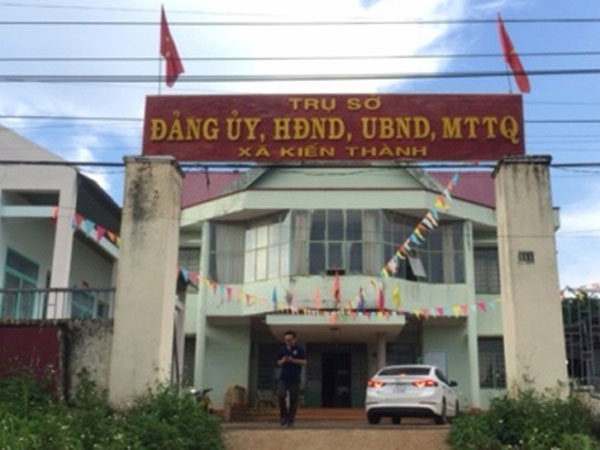 Đắk Nông: Chủ tịch xã sử dụng bằng THPT giả bị cách chức