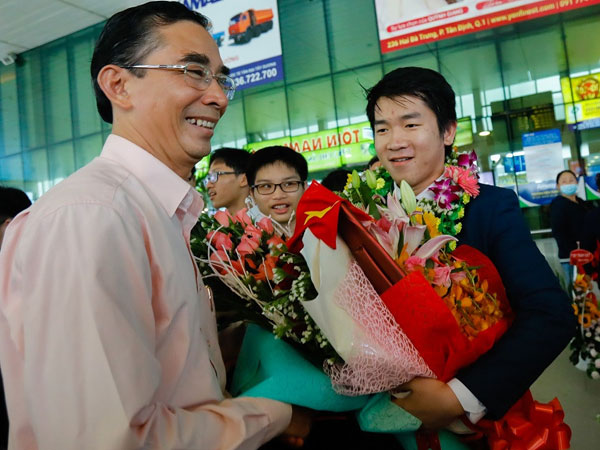 9X đạt điểm cao nhất Olympic Toán quốc tế: "Em không phải thần đồng"
