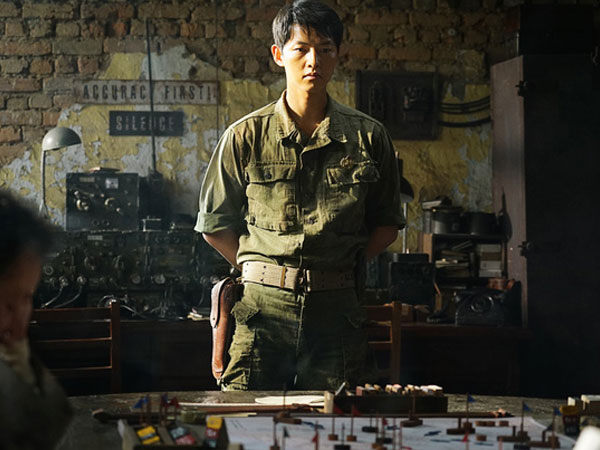 Phim của Song Joong Ki phá kỉ lục 120 tỉ khi vừa khởi chiếu