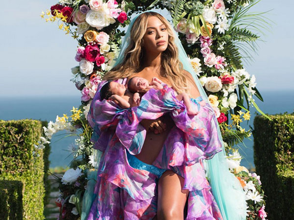 Beyonce thuê 6 bảo mẫu chăm sóc cặp song sinh