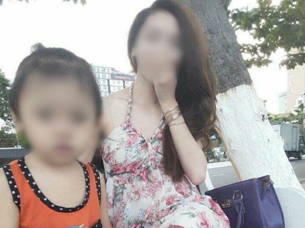 Người vợ bị chồng cũ chửi bới, cầm chích điện đe dọa: "Tôi dẫn con ra khách sạn ở chứ không phải ngoại tình"