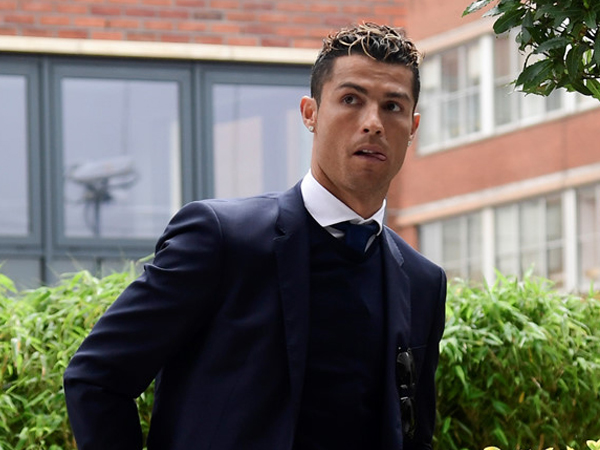 Ronaldo phải ra tòa trước khi bắt đầu mùa giải mới cùng Real Madrid