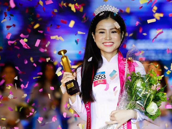 Cô gái 16 tuổi, cao 1m70 đăng quang "Gương mặt nữ sinh áo dài 2017"