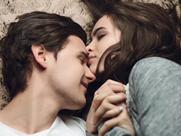 Muốn chàng mãi đắm say không rời, nàng hãy khởi động cho mỗi cuộc yêu như thế này