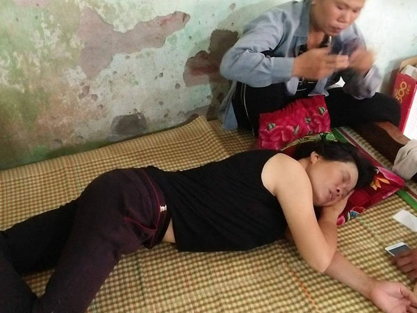 Vụ cháy 8 người chết: Mẹ quỵ ngã khi con trai chết cháy đúng sinh nhật