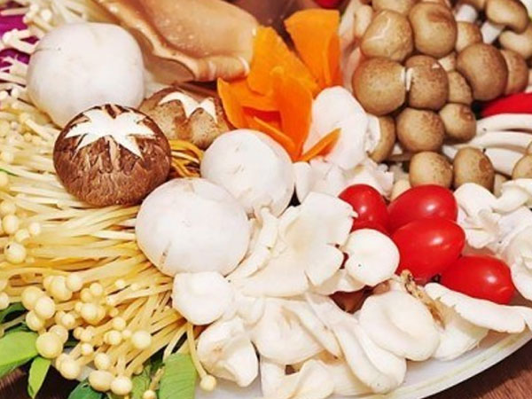 Trước khi ăn nấm, nếu phát hiện dấu hiệu sau đây cần tuyệt đối tránh xa
