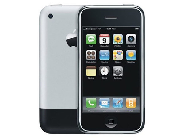 Apple bán được 1,2 tỉ máy iPhone sau 10 năm ra mắt