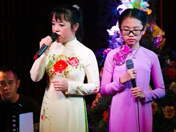 Gia đình Phương Mỹ Chi từ chối trả lời về tin ghét bỏ cô Út khiếm thị