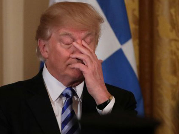 Tổng thống Trump liên tiếp bị “tố” nói dối