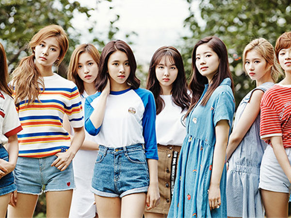 TWICE sẽ tới Việt Nam vào cuối tháng 8