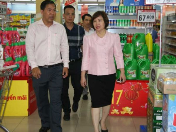 Tài sản gia đình Thứ trưởng Thoa "bay" cả chục triệu đô