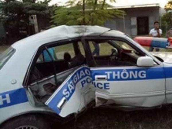 Xác định danh tính đối tượng lái xe vận chuyển ma túy khiến 2 CSGT bị thương
