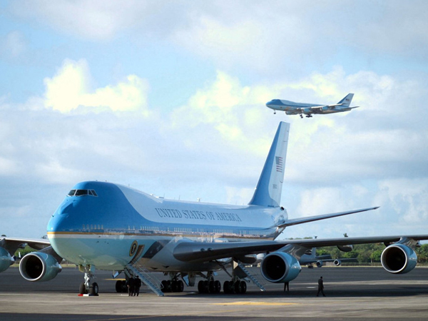 Air Force One: Một thế kỷ đồng hành cùng các tổng thống Mỹ