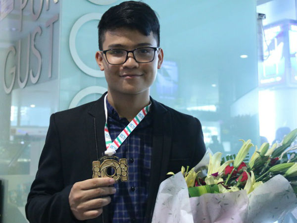 Nam sinh giành Huy chương Vàng Olympic Tin học quốc tế chơi game mỗi ngày