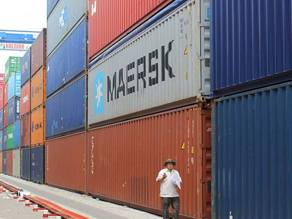 Ai làm "biến mất" 213 container ở Cát Lái?