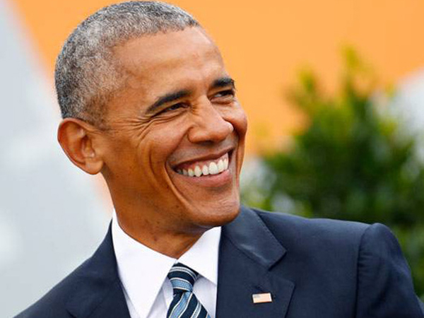 Cựu Tổng thống Obama nhận quà sinh nhật bất ngờ