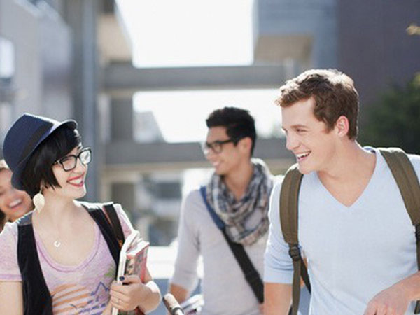 4 thói quen xấu điển hình của sinh viên năm nhất