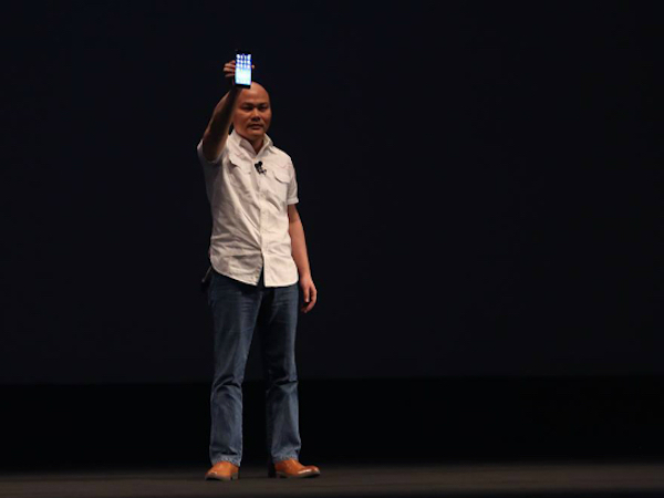 BKAV ra mắt Bphone 2017 chống nước, giá gần 10 triệu đồng