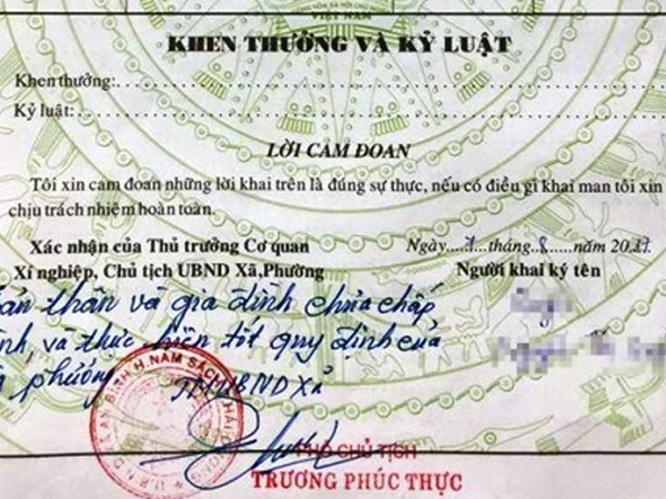 "Bút phê" lý lịch gây khó cho người xin việc, phó chủ tịch xã bị kiểm điểm