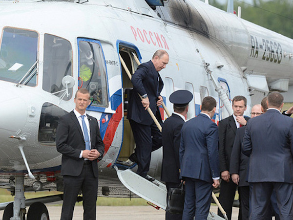 Chuyến bay của Tổng thống Putin bị lộ sạch thông tin
