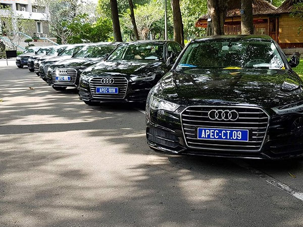 “Soi” dàn xe sang Audi Apec 2017 tiền tỷ tại Sài Gòn