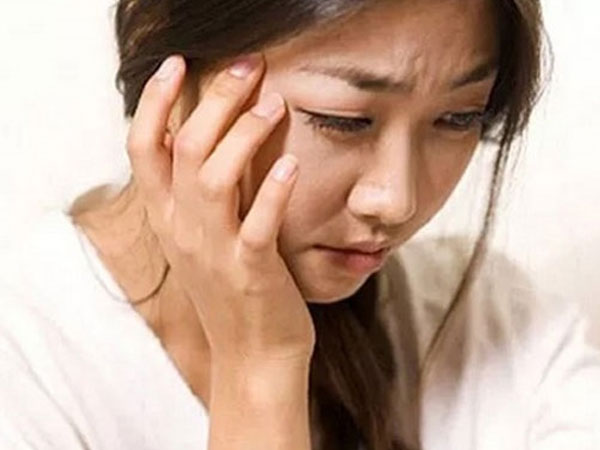 Tôi mệt mỏi và hoang mang với ông chồng ngày càng... đòi hỏi