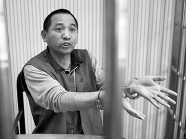 Tuyệt chiêu kéo tội phạm tham nhũng ở nước ngoài trở về Trung Quốc