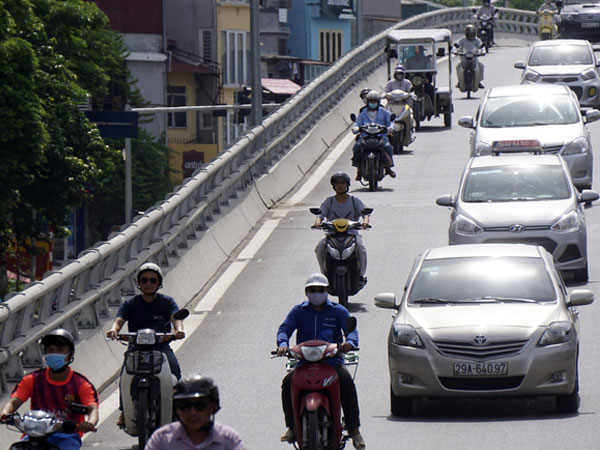 Hà Nội thành "chảo lửa" sau chuỗi ngày mưa