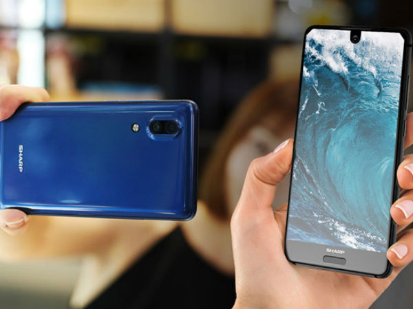 Sharp ra mắt smartphone tràn viền, camera giống iPhone 8