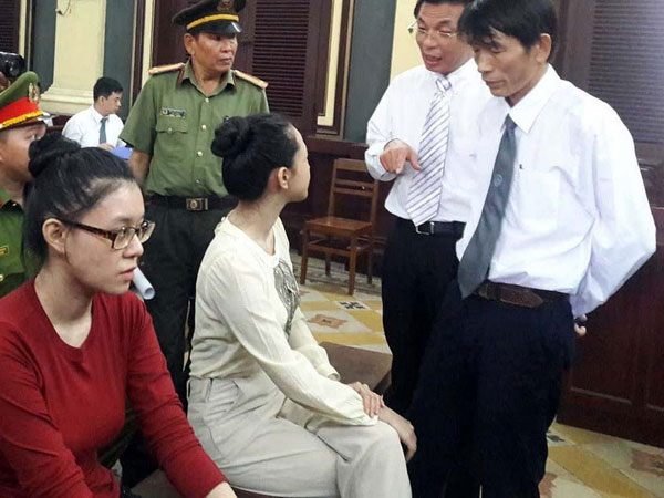 Hoa hậu Phương Nga chưa nhận được thông tin tạm đình chỉ điều tra
