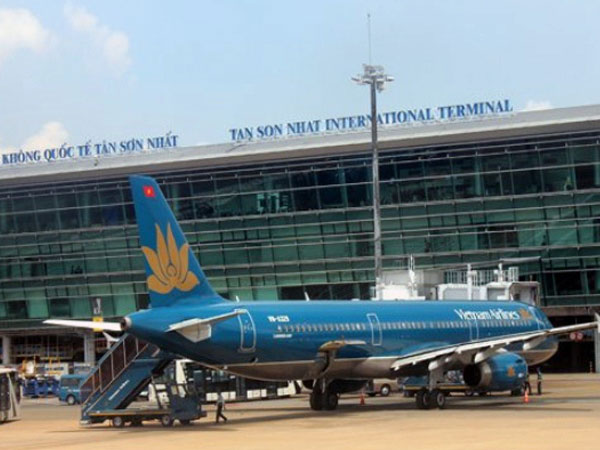 Bắt hành khách Trung Quốc trộm tiền trên máy bay Vietnam Airlines
