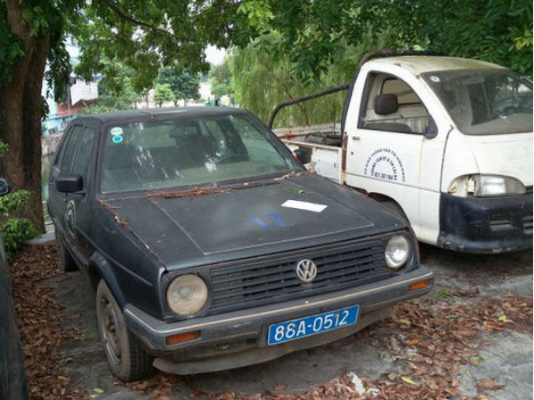 Hàng loạt xe công được thanh lý với giá siêu rẻ
