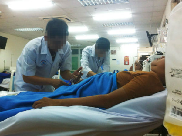 Sinh viên đi bán tiểu cầu