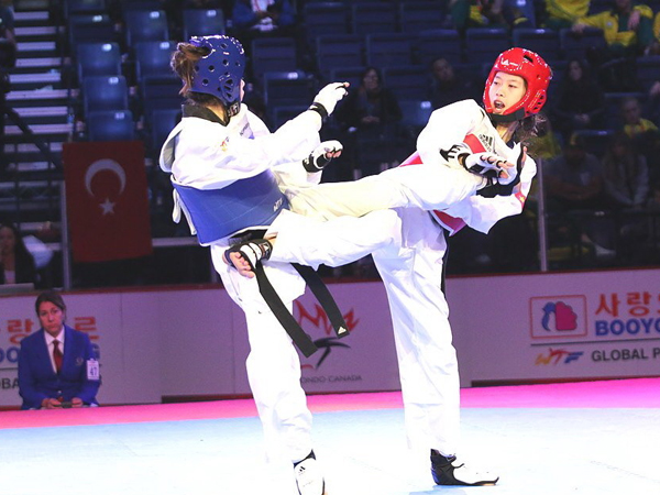Việt Nam mất nhà VĐTG tại SEA Games 29 vì.. không đủ tuổi