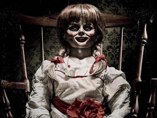 Annabelle - Búp bê gây tranh cãi ngoài đời trở thành biểu tượng kinh dị