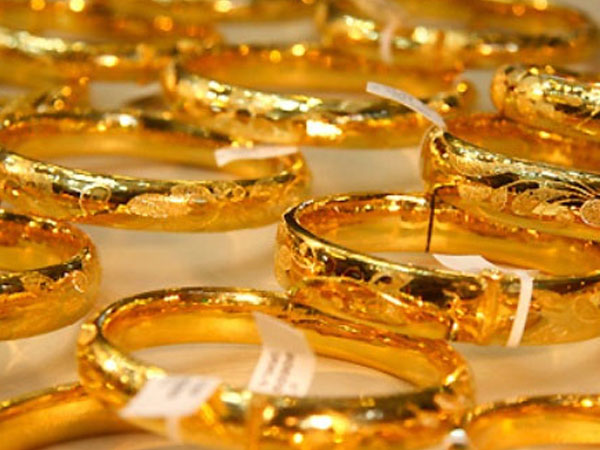 Giá vàng hôm nay 13/8: Tăng gần 200 ngàn, thị trường lo lắng