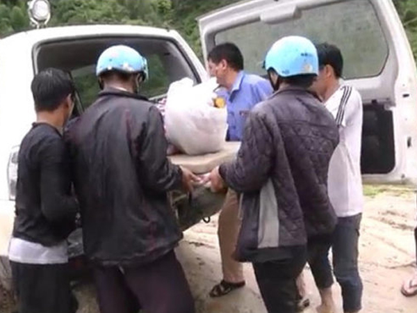 Lũ quét cuốn 3 người tại Sa Pa, 2 người chết